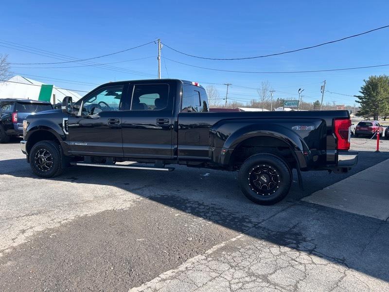 Ford F-350 SD Lariat Crew Cab Long Bed DRW 4WD 2017
