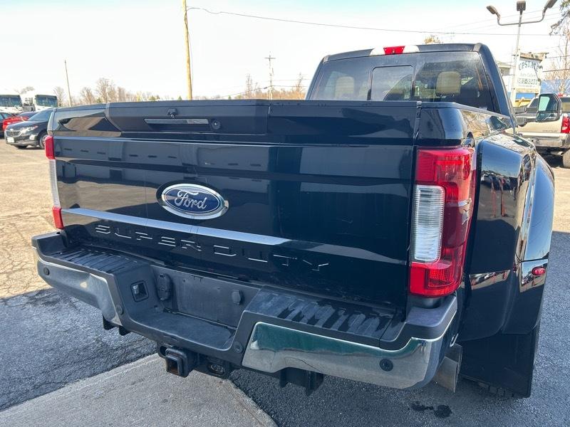 Ford F-350 SD Lariat Crew Cab Long Bed DRW 4WD 2017