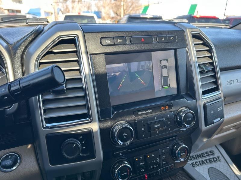 Ford F-350 SD Lariat Crew Cab Long Bed DRW 4WD 2017