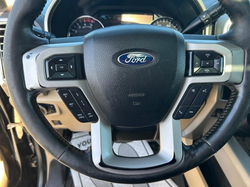 Ford F-350 SD Lariat Crew Cab Long Bed DRW 4WD 2017