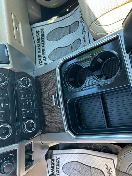 Ford F-350 SD Lariat Crew Cab Long Bed DRW 4WD 2017