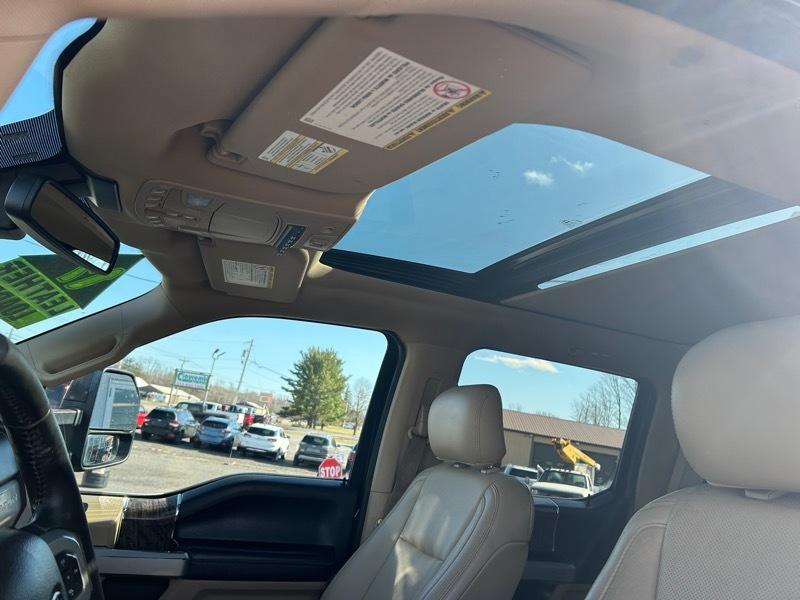 Ford F-350 SD Lariat Crew Cab Long Bed DRW 4WD 2017