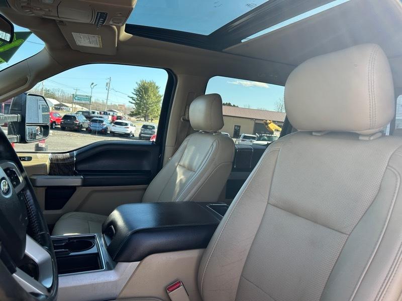 Ford F-350 SD Lariat Crew Cab Long Bed DRW 4WD 2017