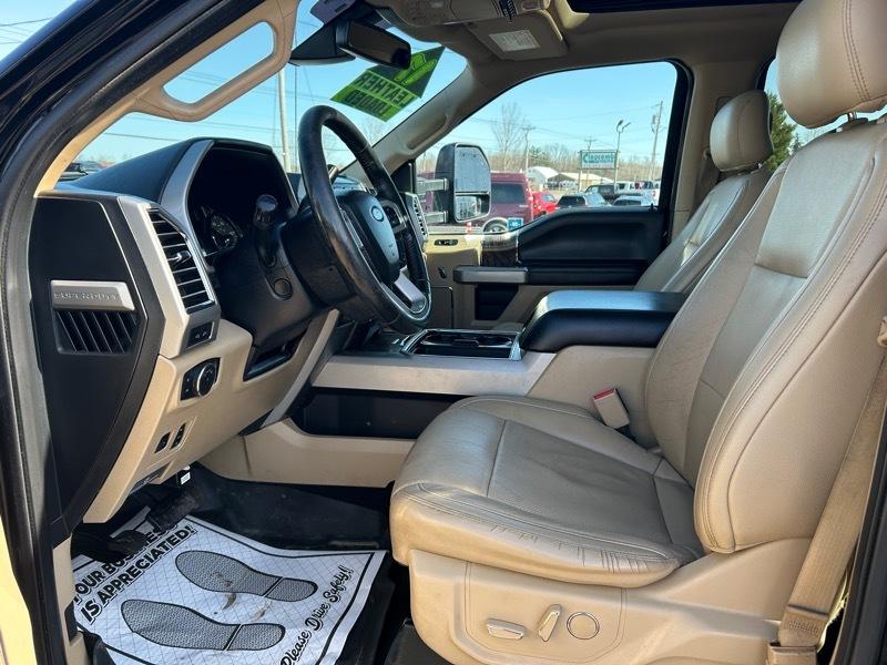 Ford F-350 SD Lariat Crew Cab Long Bed DRW 4WD 2017