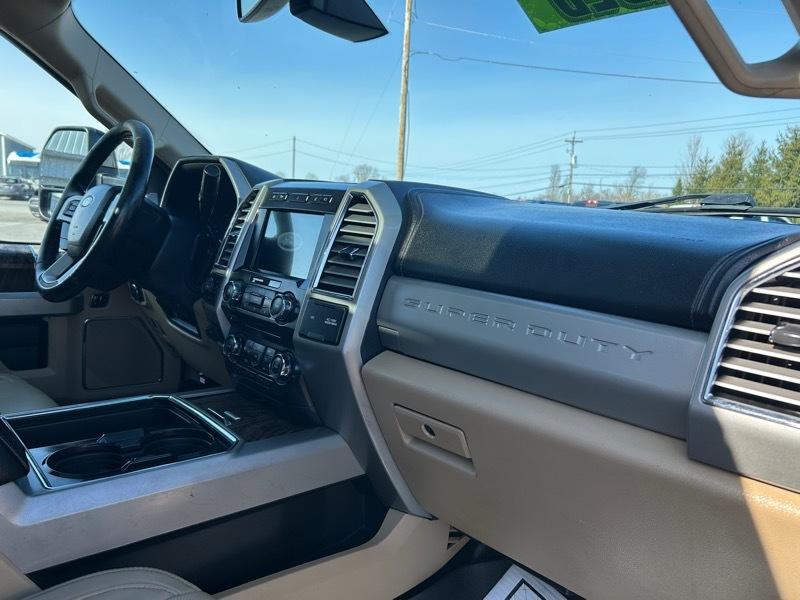 Ford F-350 SD Lariat Crew Cab Long Bed DRW 4WD 2017