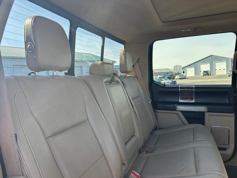 Ford F-350 SD Lariat Crew Cab Long Bed DRW 4WD 2017