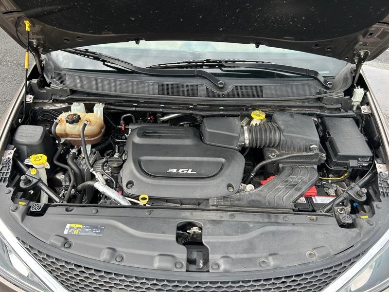 Chrysler Pacifica Limited 2018