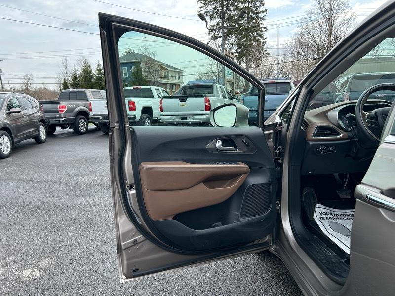 Chrysler Pacifica Limited 2018