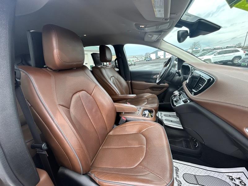 Chrysler Pacifica Limited 2018