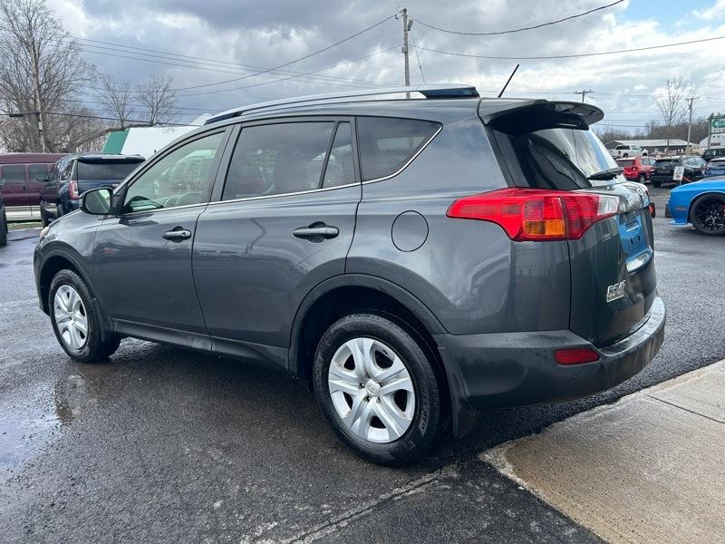 Toyota RAV4 LE AWD 2014