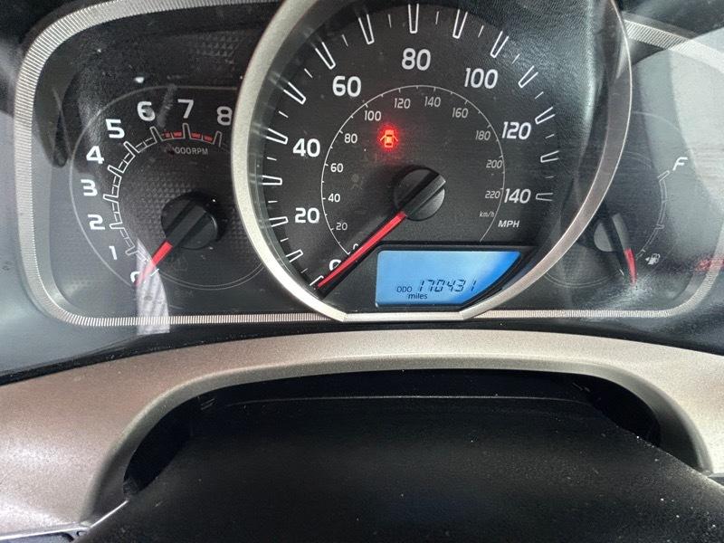 Toyota RAV4 LE AWD 2014