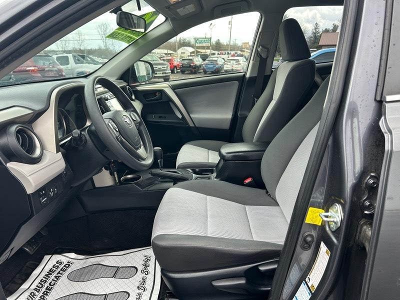Toyota RAV4 LE AWD 2014