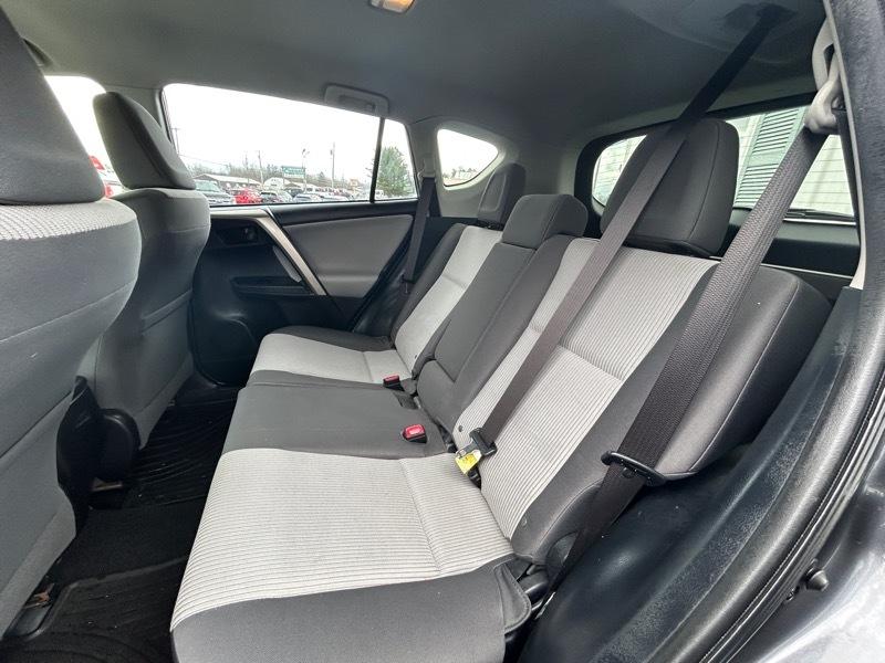 Toyota RAV4 LE AWD 2014