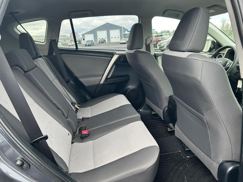 Toyota RAV4 LE AWD 2014