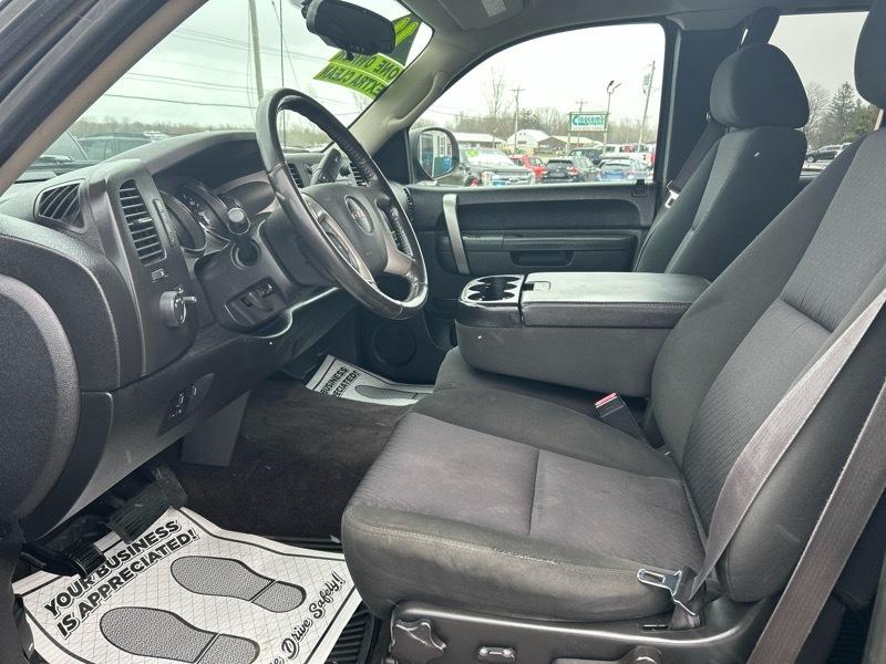 GMC Sierra 2500HD SLE Ext. Cab 4WD 2011