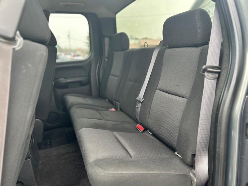 GMC Sierra 2500HD SLE Ext. Cab 4WD 2011