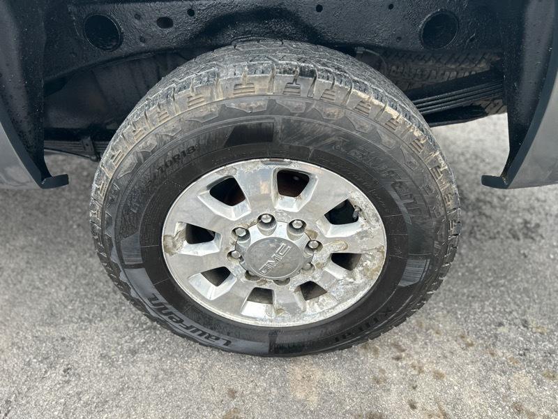 GMC Sierra 2500HD SLE Ext. Cab 4WD 2011