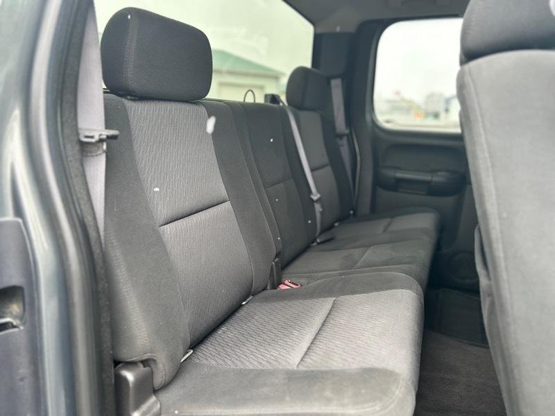 GMC Sierra 2500HD SLE Ext. Cab 4WD 2011