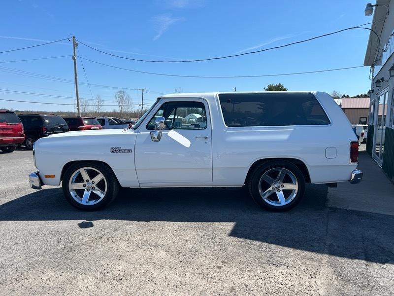 Dodge Ram Charger 2WD 1992