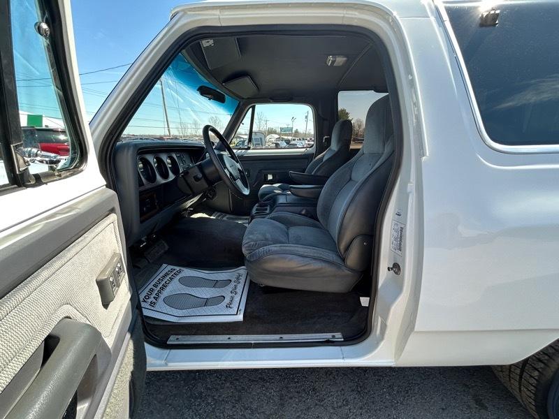 Dodge Ram Charger 2WD 1992