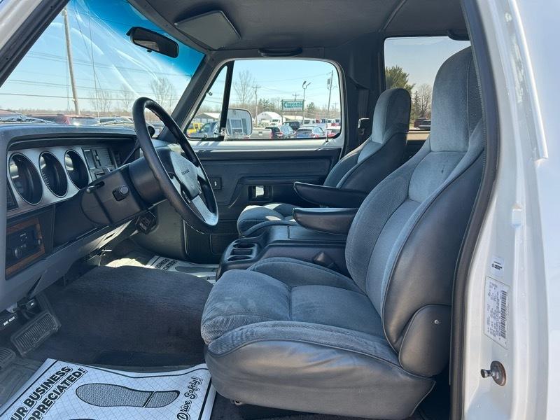 Dodge Ram Charger 2WD 1992