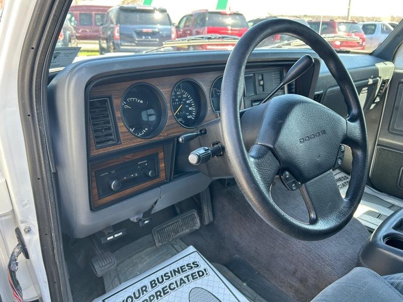 Dodge Ram Charger 2WD 1992