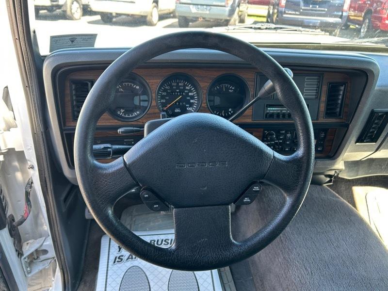 Dodge Ram Charger 2WD 1992