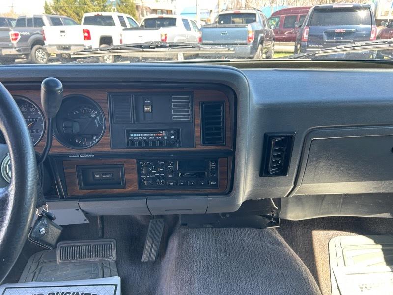 Dodge Ram Charger 2WD 1992