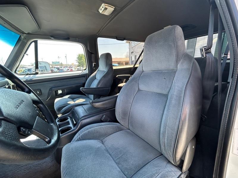 Dodge Ram Charger 2WD 1992