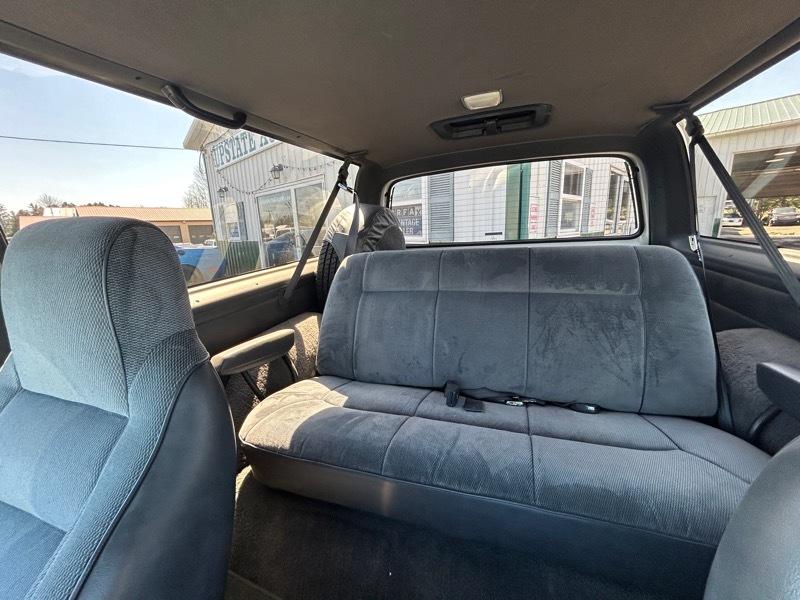 Dodge Ram Charger 2WD 1992