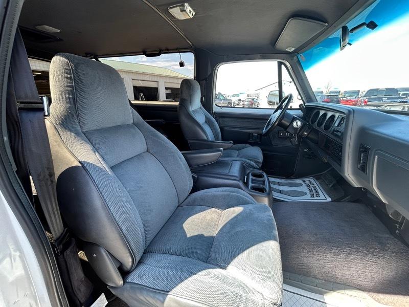 Dodge Ram Charger 2WD 1992