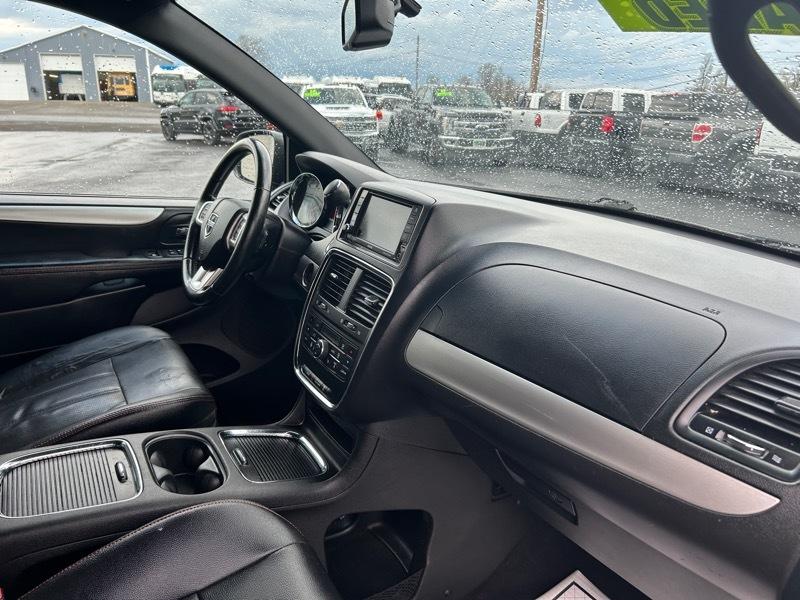 Dodge Grand Caravan R/T 2015