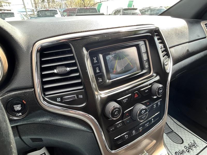 Jeep Grand Cherokee Laredo 4WD 2017