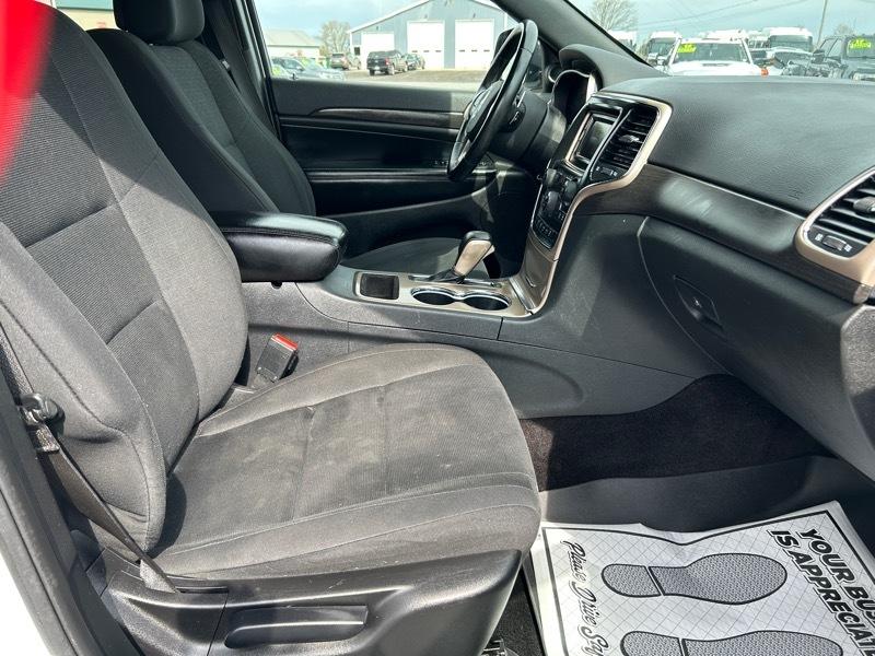 Jeep Grand Cherokee Laredo 4WD 2017