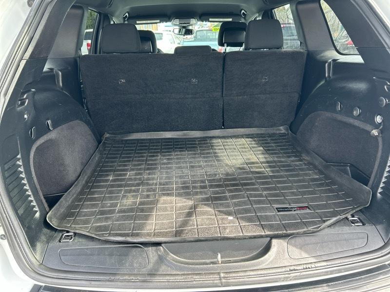 Jeep Grand Cherokee Laredo 4WD 2017