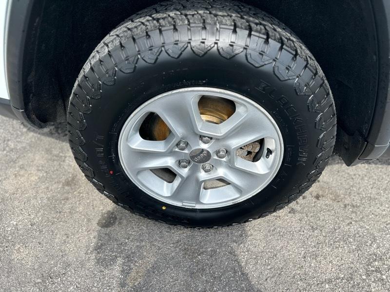 Jeep Grand Cherokee Laredo 4WD 2017