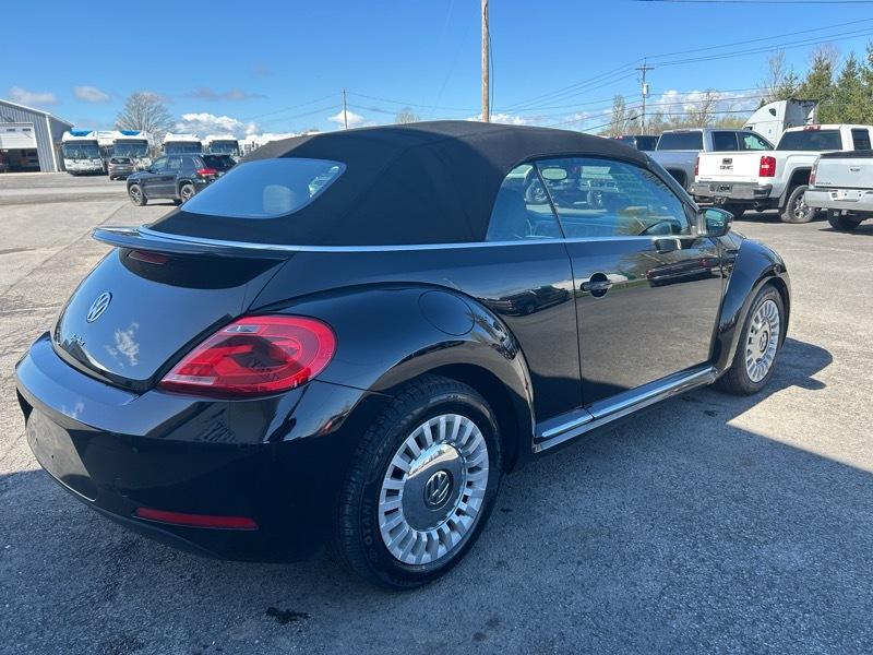 Volkswagen Beetle 1.8T PZEV Convertible 2016