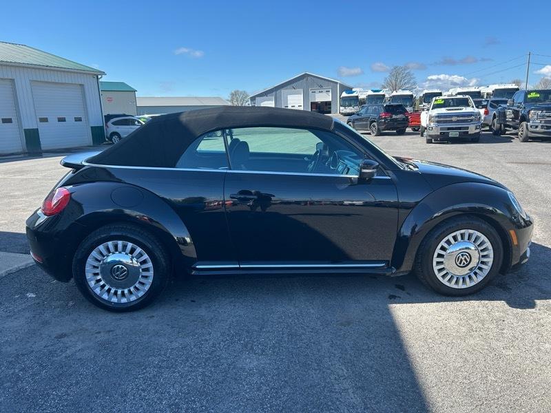 Volkswagen Beetle 1.8T PZEV Convertible 2016