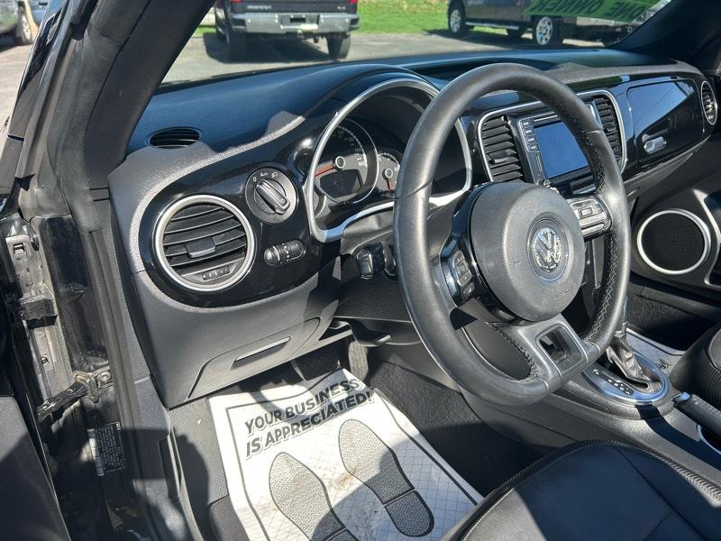 Volkswagen Beetle 1.8T PZEV Convertible 2016