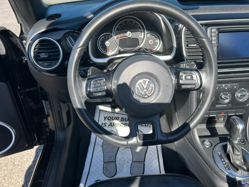 Volkswagen Beetle 1.8T PZEV Convertible 2016