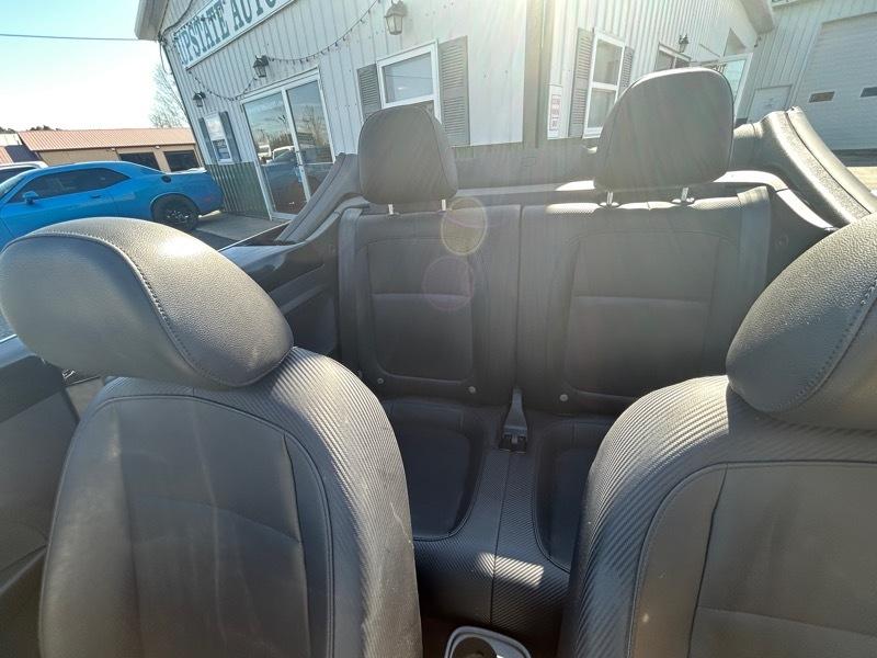 Volkswagen Beetle 1.8T PZEV Convertible 2016