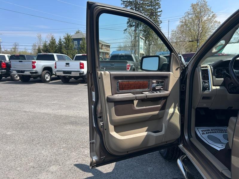 Dodge Ram 1500 SLT Crew Cab 4WD 2009