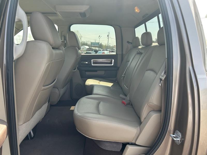 Dodge Ram 1500 SLT Crew Cab 4WD 2009