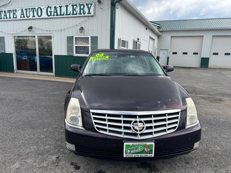 Cadillac DTS Base 2008