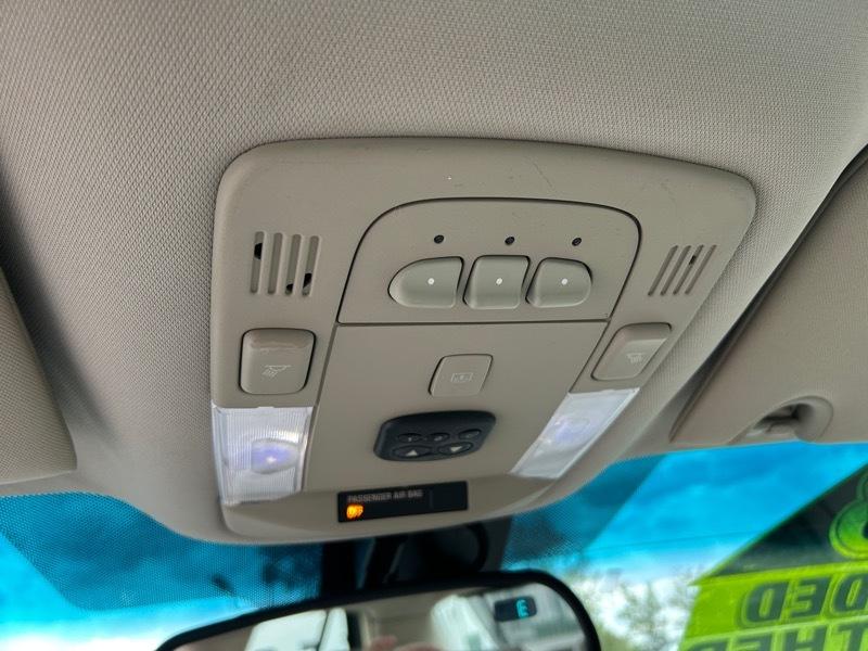 Cadillac DTS Base 2008
