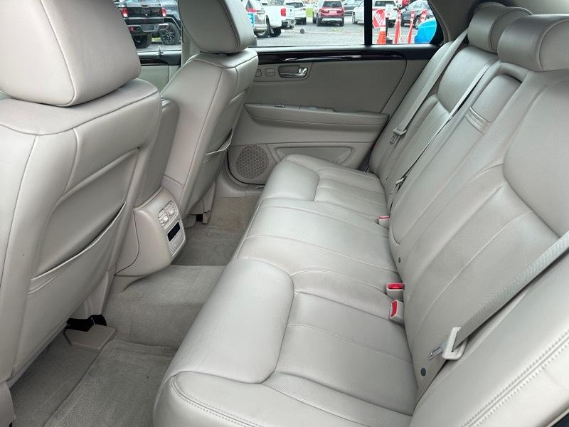 Cadillac DTS Base 2008