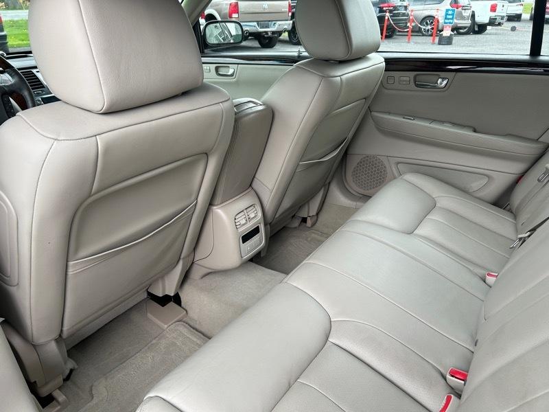 Cadillac DTS Base 2008