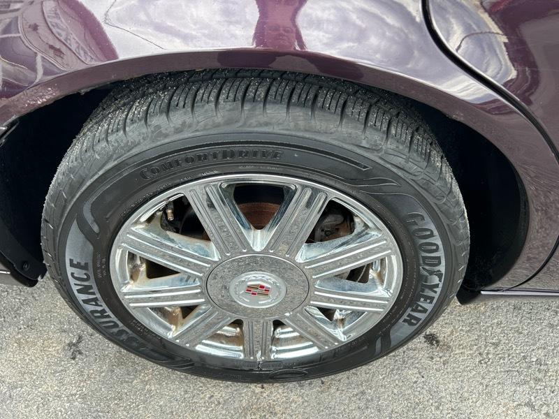 Cadillac DTS Base 2008