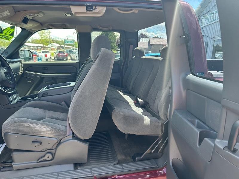 Chevrolet Silverado 2500HD LT Ext. Cab Long Bed 4WD 2005