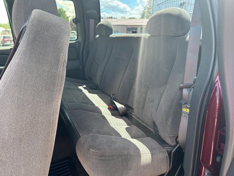 Chevrolet Silverado 2500HD LT Ext. Cab Long Bed 4WD 2005